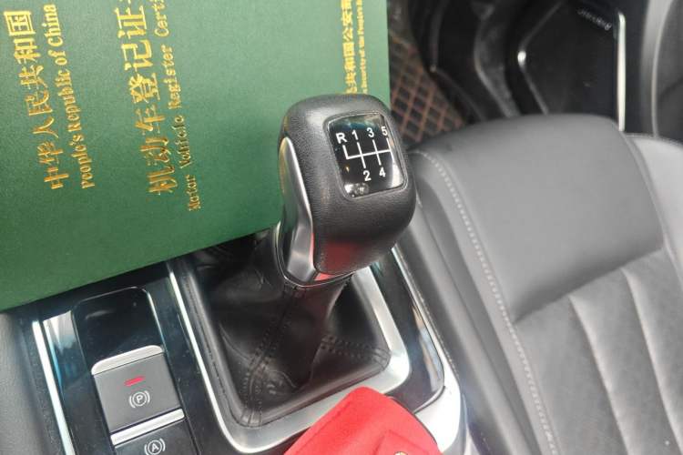Used JETOUR X90 2019 1.5T Manual Smart Enjoyment 7-Seater China VI Standard Gear Lever