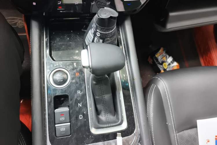 Used JETOUR X90 2019 1.5T Automatic Smart Enjoyment 6-Seater Emission Standard China V Gear Lever