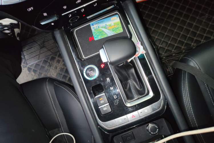 Used JETOUR X90 2019 1.5T Automatic Smart Enjoyment 6-Seater Emission Standard China V Gear Lever