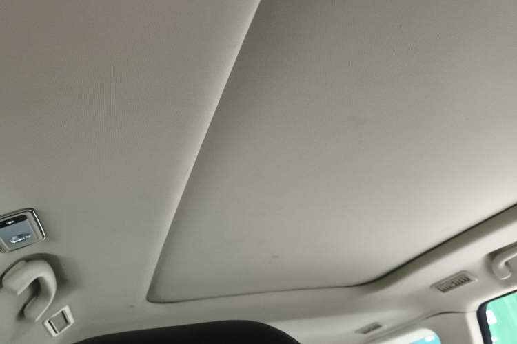 Used JETOUR X90 2019 1.5T Automatic Luxury 7-Seater China V Standard Headliner