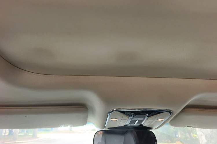 Used JETOUR X90 2019 1.5T Automatic Smart Enjoyment 6-Seater Emission Standard China V Headliner
