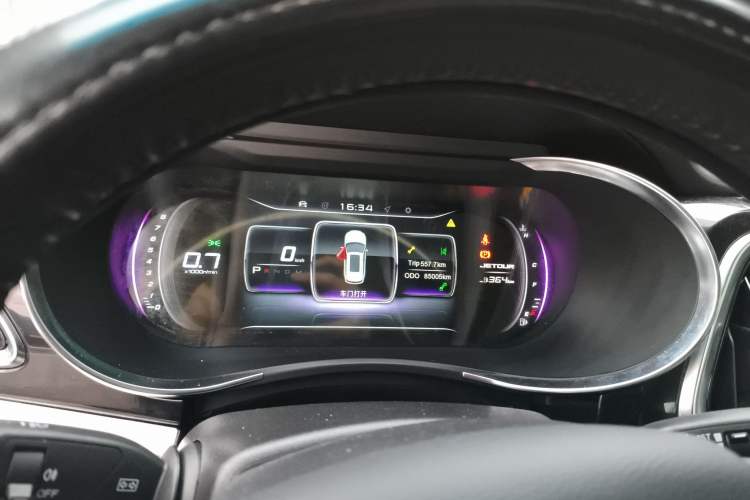 Used JETOUR X90 2019 1.5T Automatic Luxury 7-Seater China V Standard Instrument Cluster
