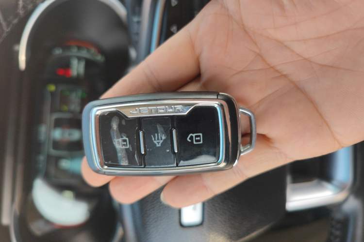 Used JETOUR X90 2019 1.5T Manual Smart Enjoyment Version 5 Seats China VI Standard Interior 1