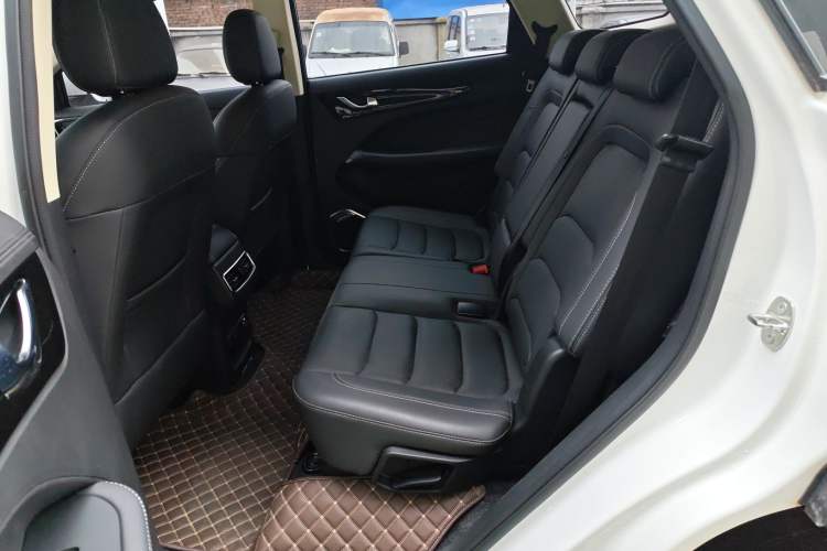 Used JETOUR X90 2019 1.5T Automatic Enjoyment Model 5 Seats China V Emission Standard Interior 1