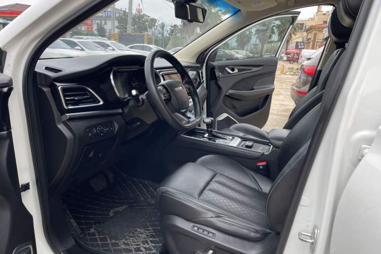 Used JETOUR X90 2019 1.5T Automatic Luxury Edition 6-Seater China V Emission Standard Interior 2