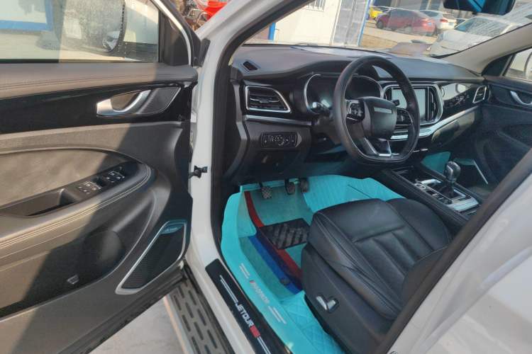 Used JETOUR X90 2019 1.5T Manual Smart Enjoyment Version 5 Seats China VI Standard Interior 3