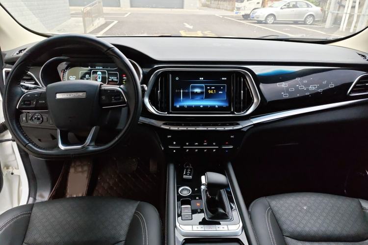 Used JETOUR X90 2019 1.5T Automatic Enjoyment Model 5 Seats China V Emission Standard Interior 3