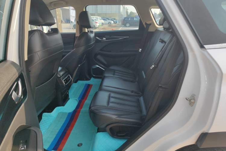 Used JETOUR X90 2019 1.5T Manual Smart Enjoyment Version 5 Seats China VI Standard Interior 4