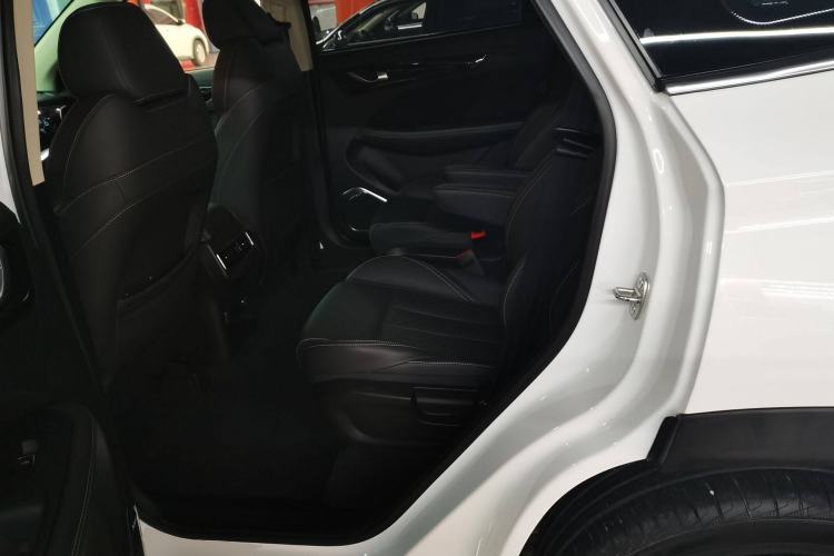 Used JETOUR X90 2019 1.5T DCT Smart Enjoyment Model 6 Seats China VI Standard Interior 4