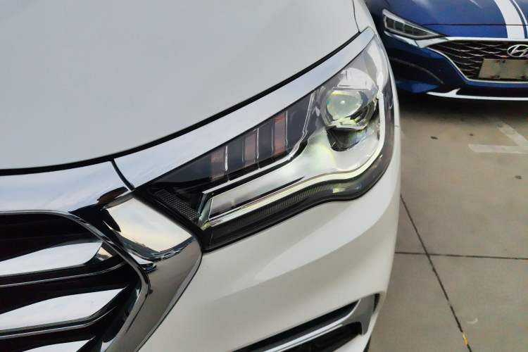 Used JETOUR X90 2019 1.5T DCT Smart Enjoyment Version 5 Seats China VI Standard Left Front Headlight