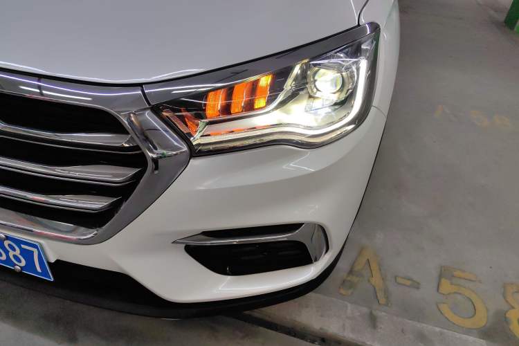 Used JETOUR X90 2019 1.6T DCT Luxury Touring Edition 5 Seats China VI Standard Left Front Headlight