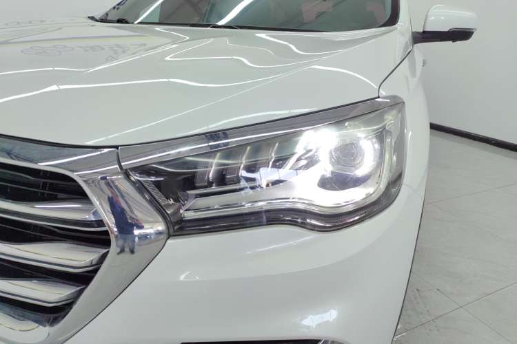 Used JETOUR X90 2019 1.6T DCT Zhaolü Edition 7 Seats China VI Standard Left Front Headlight