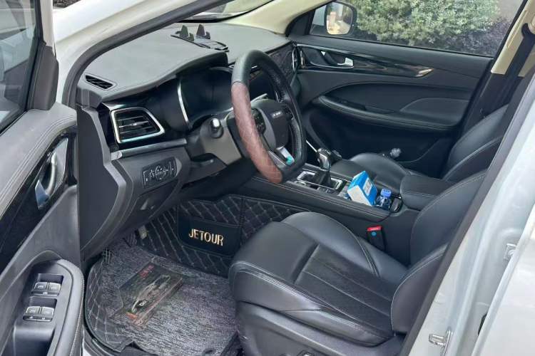 Used JETOUR X90 2019 1.5T Manual Smart Enjoyment Version 6 Seats China VI Standard Left Front Seat