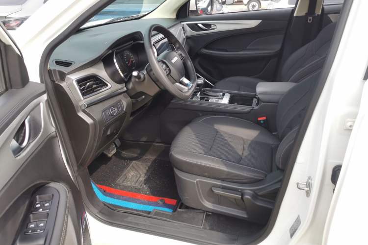 Used JETOUR X90 2019 1.5T Automatic Luxury Edition 5 Seats China V Standard Left Front Seat