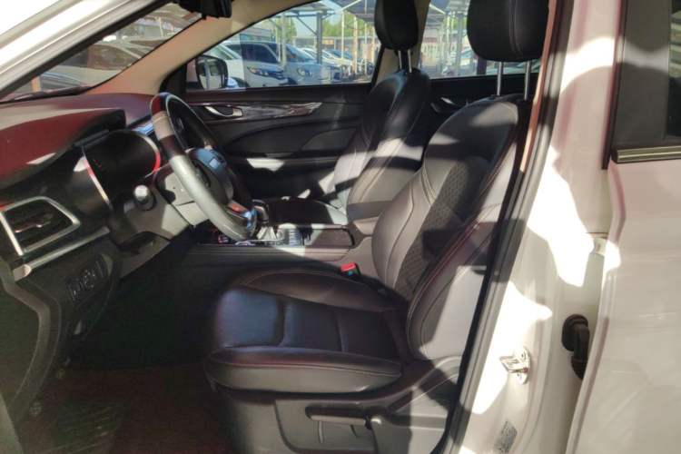 Used JETOUR X90 2019 1.5T Manual Enjoyment Model 7 Seats China VI Standard Left Front Seat