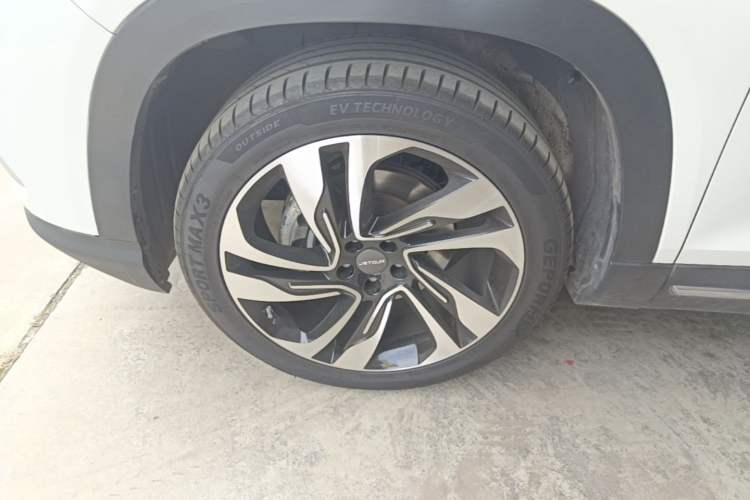 Used JETOUR X90 2019 1.5T DCT Smart Enjoyment Version 5 Seats China VI Standard Left Front Wheel Hub