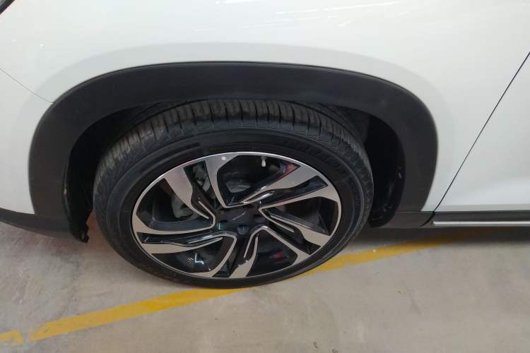 Used JETOUR X90 2019 1.6T DCT Luxury Touring Edition 5 Seats China VI Standard Left Front Wheel Hub