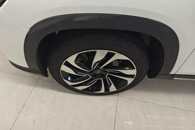 Used JETOUR X90 2019 1.5T Automatic Smart Enjoyment 6-Seater Emission Standard China V Left Front Wheel Hub