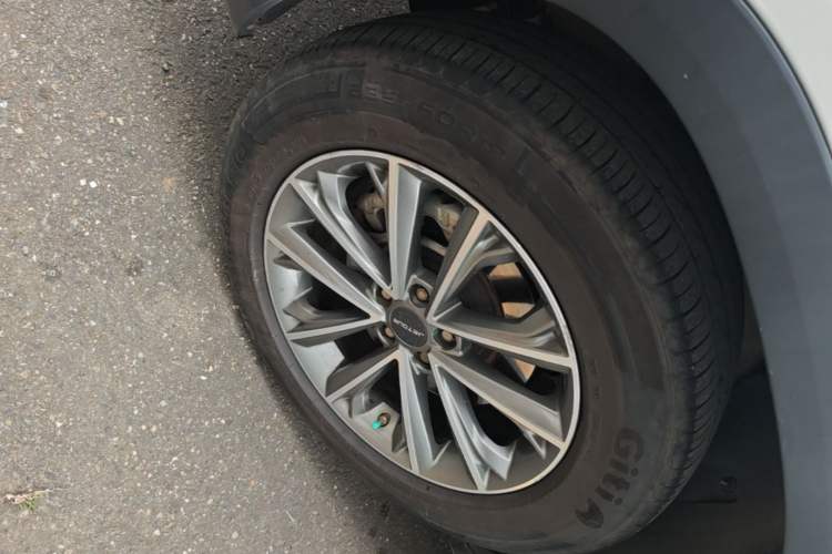 Used JETOUR X90 2019 1.5T Automatic Enjoyment Model 6 Seats Emission Standard China V Left Front Wheel Hub