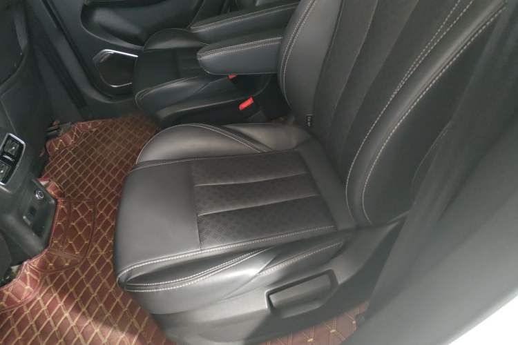 Used JETOUR X90 2019 1.5T DCT Smart Enjoyment Model 6 Seats China VI Standard Left Rear Seat