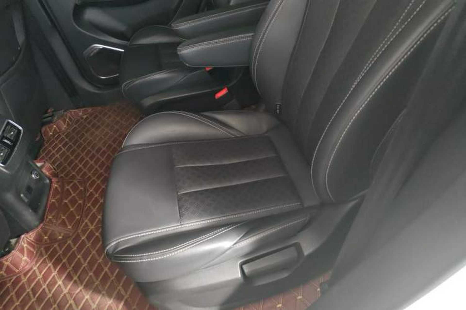 Used JETOUR X90 2019 1.5T DCT Smart Enjoyment Model 6 Seats China VI Standard Left Rear Seat