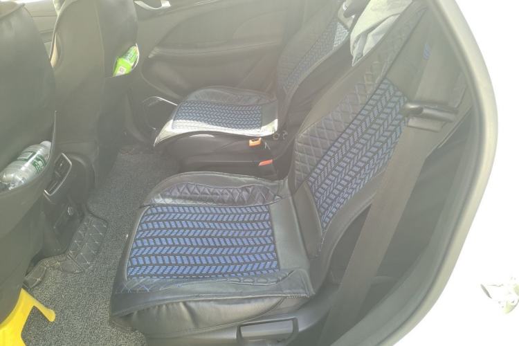 Used JETOUR X90 2019 1.5T Manual Enjoyment Model 6 Seats China V Emission Standard Left Rear Seat