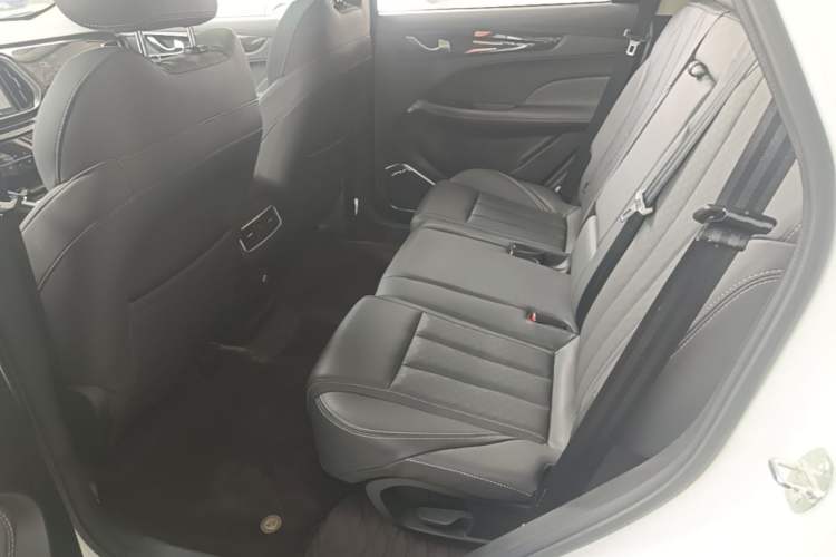 Used JETOUR X90 2019 1.5T DCT Smart Enjoyment Version 5 Seats China VI Standard Left Rear Seat