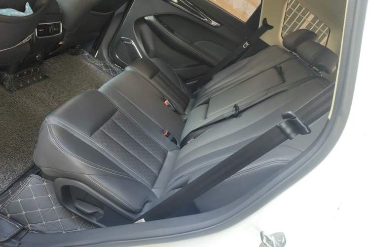 Used JETOUR X90 2019 1.5T Automatic Smart Enjoyment Model 5 Seats China V Emission Standard Left Rear Seat