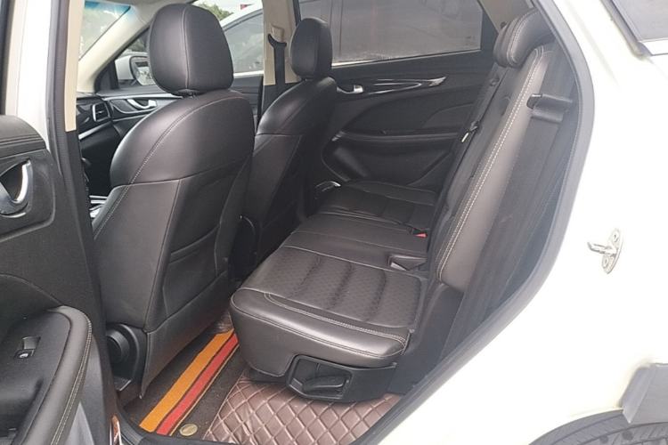 Used JETOUR X90 2019 1.5T Manual Enjoyment Model 7 Seats China V Emission Standard Left Rear Seat