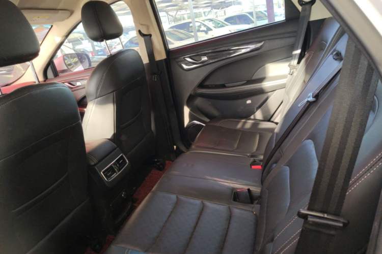 Used JETOUR X90 2019 1.5T Manual Enjoyment Model 7 Seats China VI Standard Left Rear Seat