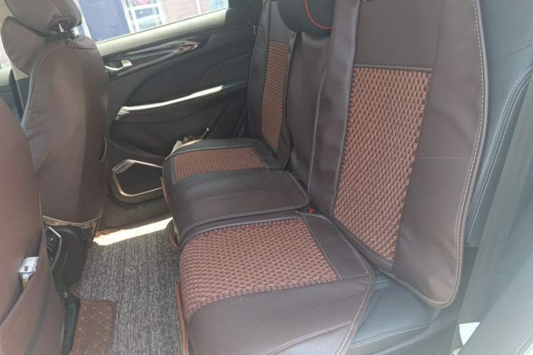 Used JETOUR X90 2019 1.5T Automatic Smart Enjoyment Model 5 Seats China V Emission Standard Left Rear Seat