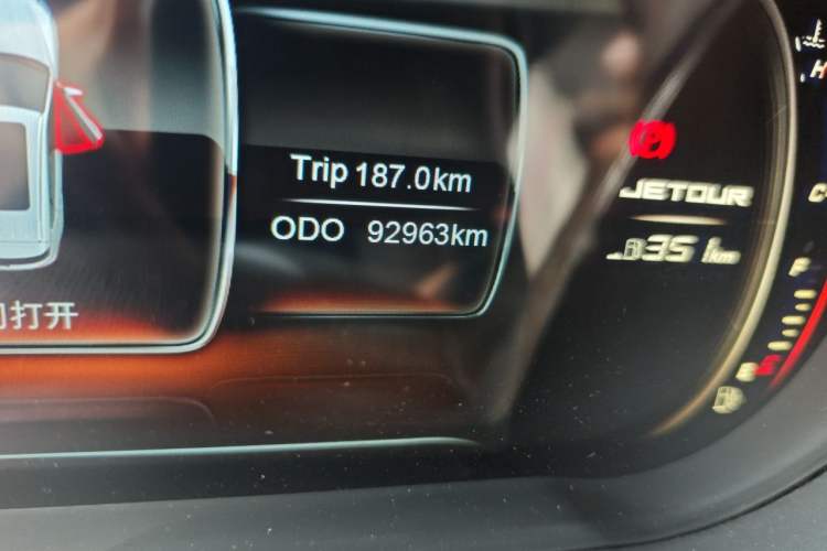 Used JETOUR X90 2019 1.5T Manual Enjoyment Model 7 Seats China VI Standard Odometer Close Up