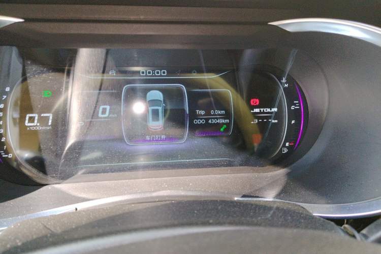 Used JETOUR X90 2019 1.5T Automatic Smart Enjoyment 6-Seater Emission Standard China V Odometer Close Up