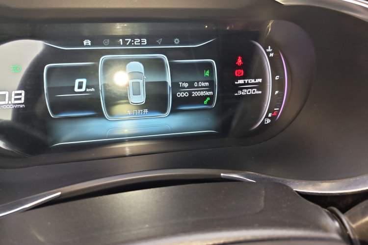 Used JETOUR X90 2019 1.5T Manual Smart Enjoyment Model 6 Seats China V Emission Standard Odometer Close Up