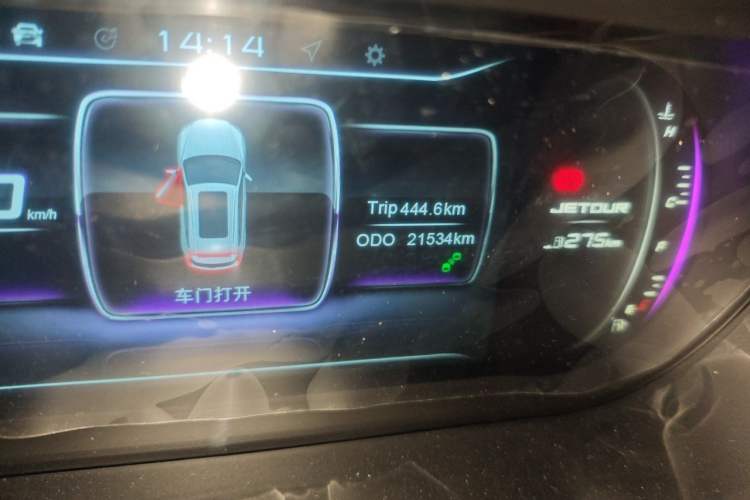 Used JETOUR X90 2019 1.5T Manual Enjoyment Model 6 Seats China V Emission Standard Odometer Close Up
