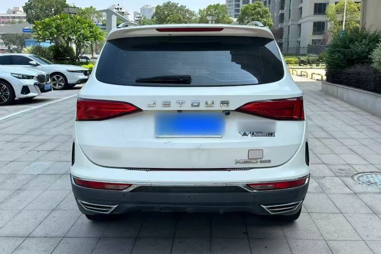 Used JETOUR X90 2019 1.5T Manual Smart Enjoyment Version 6 Seats China VI Standard Rear