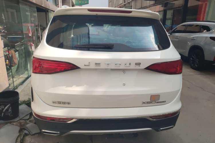Used JETOUR X90 2019 1.6T DCT Smart Travel Edition 6 Seats China VI Standard Rear