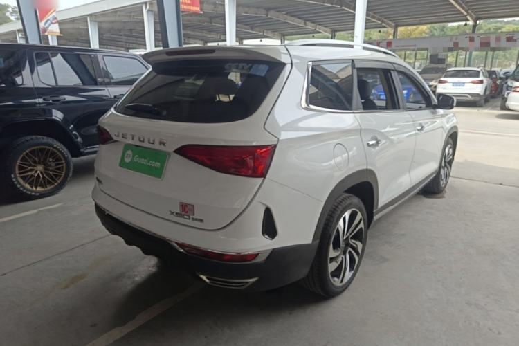 Used JETOUR X90 2019 1.5T DCT Smart Enjoyment Version 5 Seats China VI Standard Rear Right 45 Deg