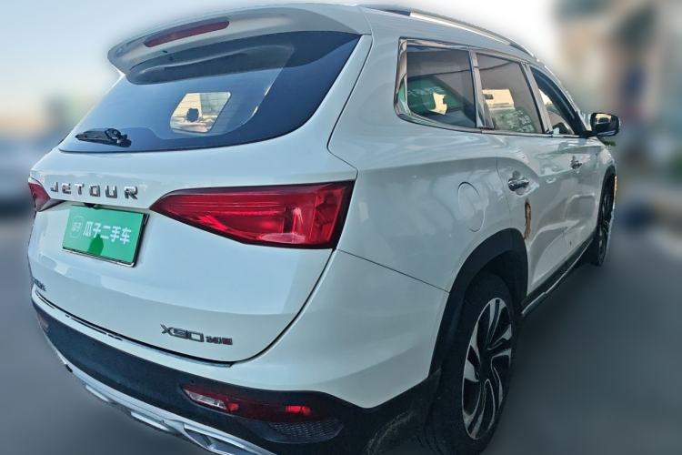 Used JETOUR X90 2019 1.5T Manual Smart Enjoyment Model 6 Seats China V Emission Standard Rear Right 45 Deg