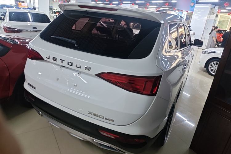 Used JETOUR X90 2019 1.5T Manual Enjoyment Version 5 Seats China V Emission Standard Rear Right 45 Deg