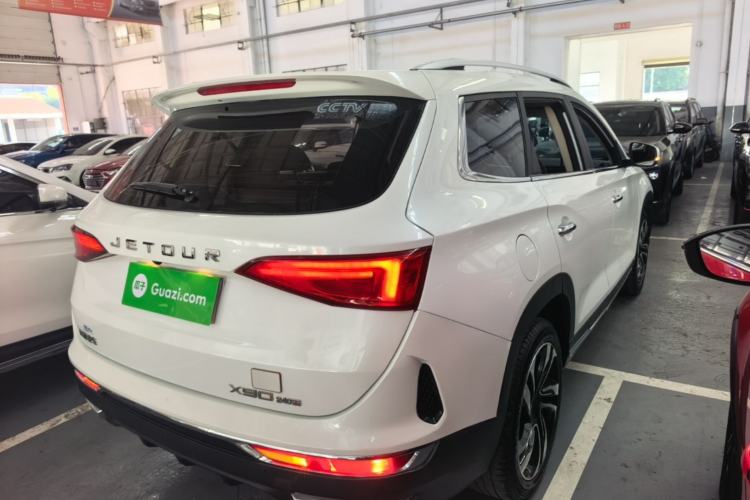 Used JETOUR X90 2019 1.5T DCT Smart Enjoyment Version 5 Seats China VI Standard Rear Right 45 Deg