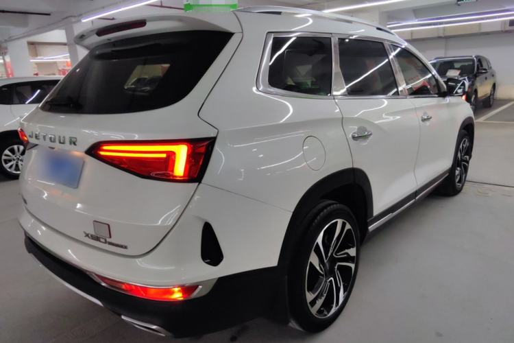 Used JETOUR X90 2019 1.6T DCT Luxury Touring Edition 5 Seats China VI Standard Rear Right 45 Deg