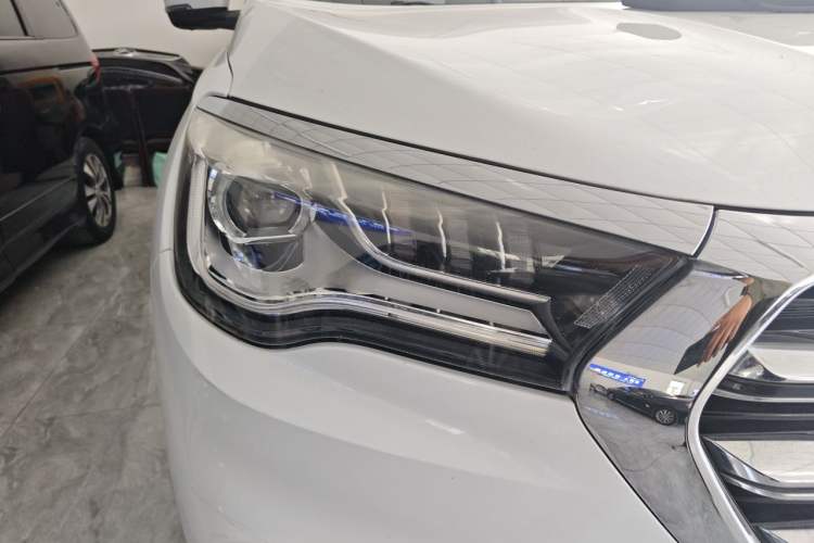 Used JETOUR X90 2019 1.5T DCT Smart Enjoyment Model 6 Seats China VI Standard Right Front Headlight