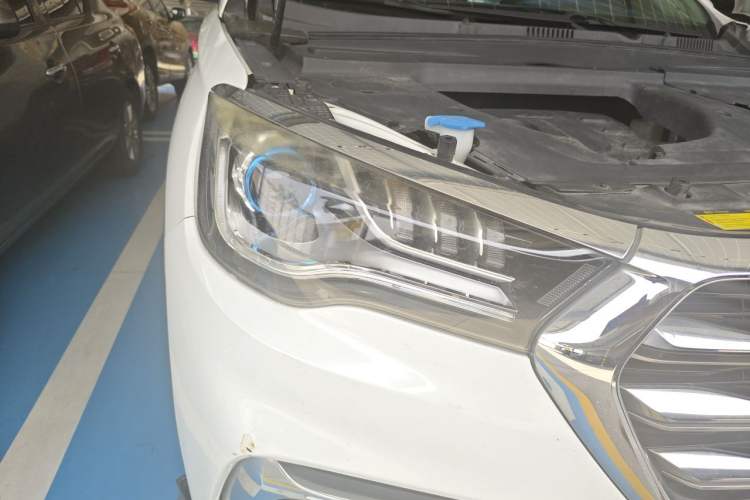 Used JETOUR X90 2019 1.5T Automatic Enjoyment Model 5 Seats China V Emission Standard Right Front Headlight