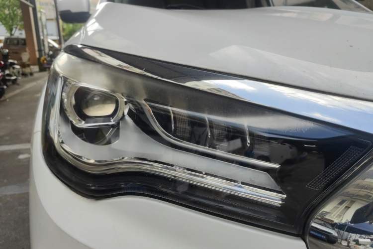 Used JETOUR X90 2019 1.5T Automatic Smart Enjoyment Model 5 Seats China V Emission Standard Right Front Headlight