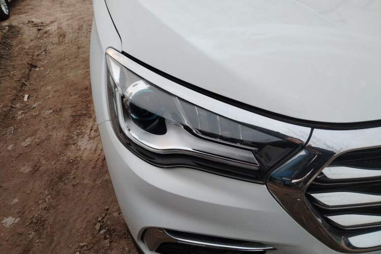 Used JETOUR X90 2019 1.5T Manual Smart Enjoyment Version 5 Seats China VI Standard Right Front Headlight