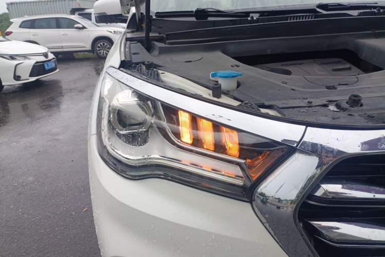 Used JETOUR X90 2019 1.5T Automatic Smart Enjoyment Model 5 Seats China V Emission Standard Right Front Headlight