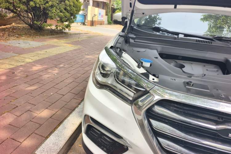 Used JETOUR X90 2019 1.5T Automatic Smart Enjoyment 6-Seater Emission Standard China V Right Front Headlight