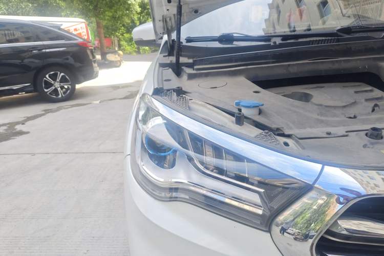 Used JETOUR X90 2019 1.5T Manual Enjoyment Model 6 Seats China VI Standard Right Front Headlight