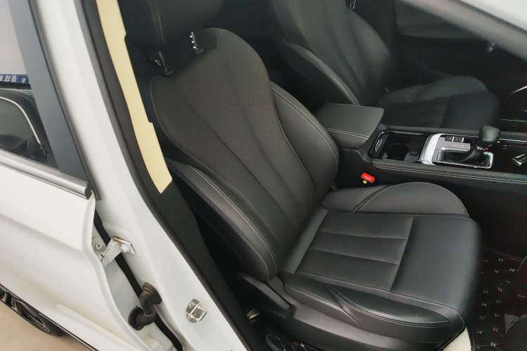 Used JETOUR X90 2019 1.5T DCT Smart Enjoyment Version 5 Seats China VI Standard Right Front Seat